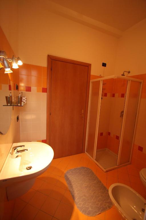 Bed And Breakfast Centrostorico Sarnico Exterior photo
