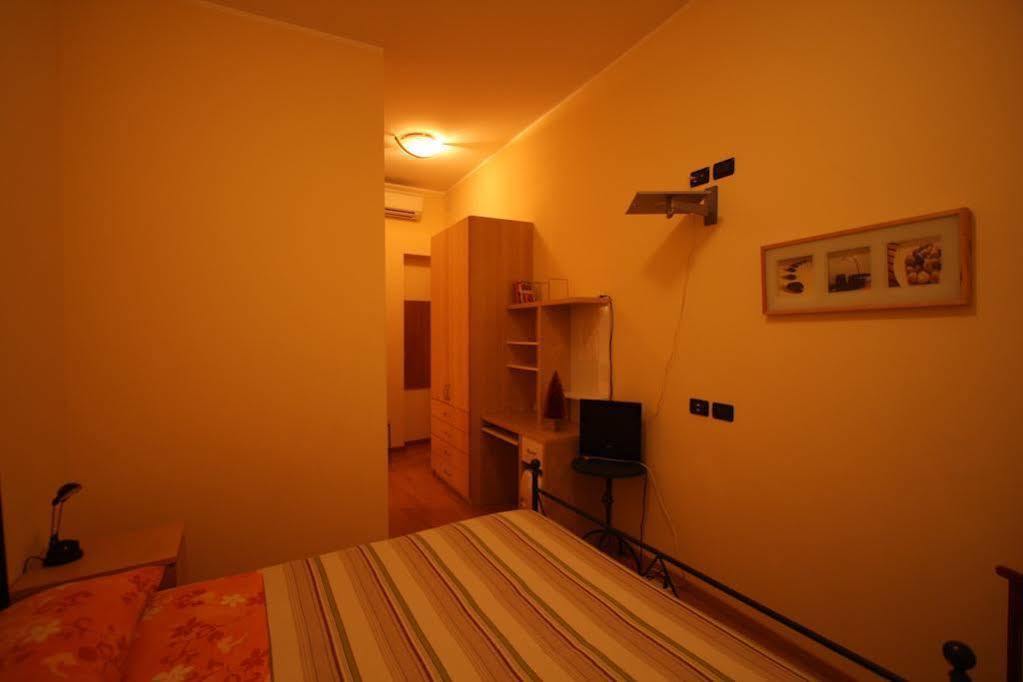Bed And Breakfast Centrostorico Sarnico Exterior photo